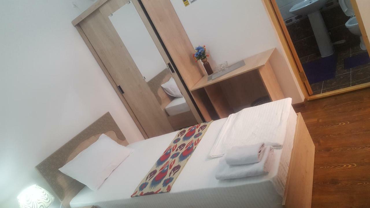Anis-Pari Hotel Μπουχάρα Εξωτερικό φωτογραφία